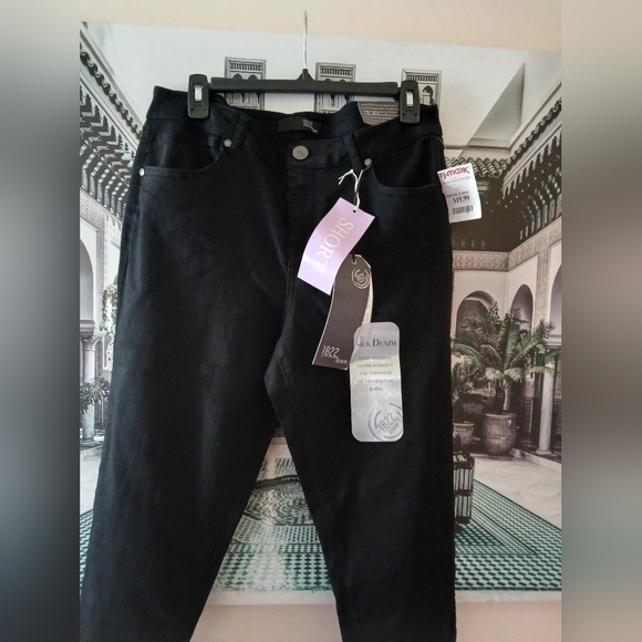 Women's Black Jeans - Picture 4 of 14